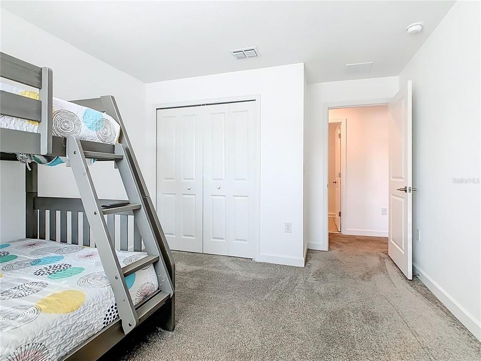 For Sale: $459,900 (4 beds, 3 baths, 1914 Square Feet)