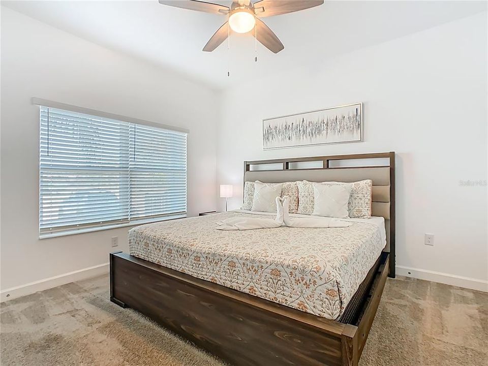 For Sale: $459,900 (4 beds, 3 baths, 1914 Square Feet)