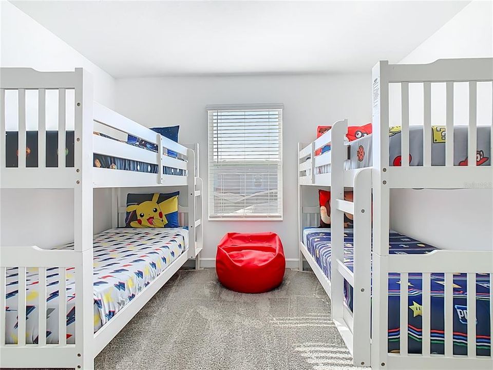 For Sale: $459,900 (4 beds, 3 baths, 1914 Square Feet)