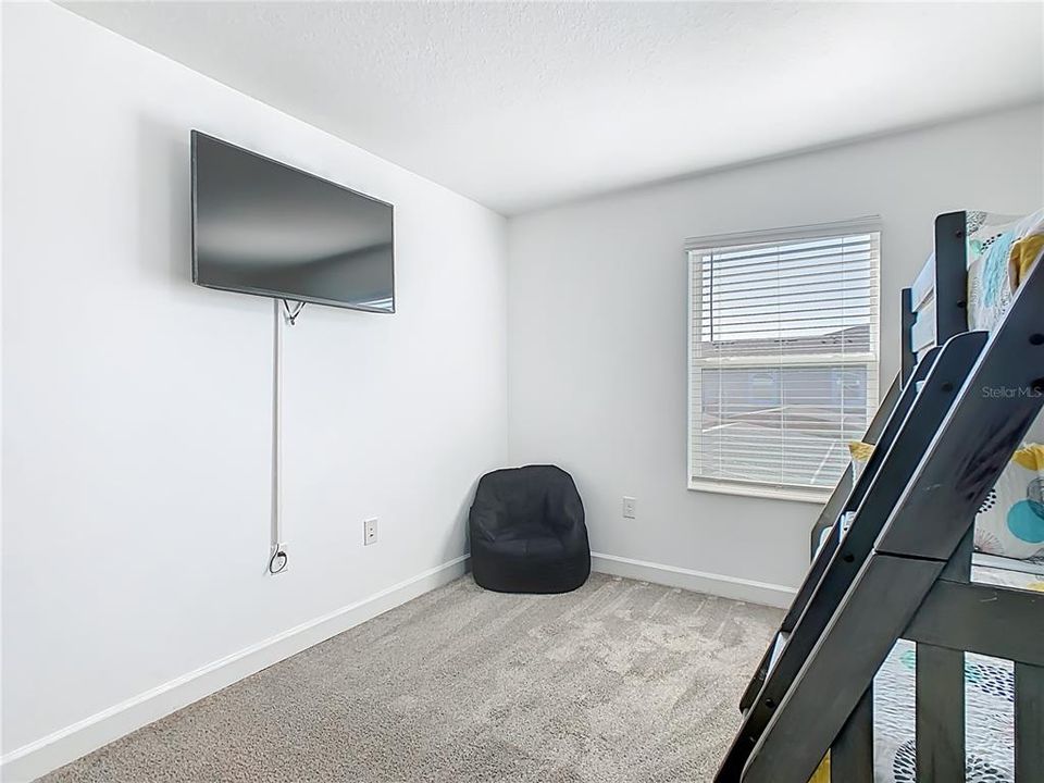 For Sale: $459,900 (4 beds, 3 baths, 1914 Square Feet)