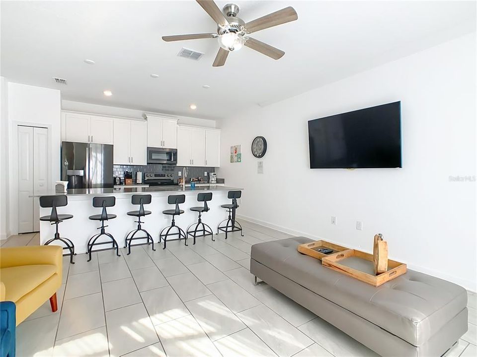 For Sale: $459,900 (4 beds, 3 baths, 1914 Square Feet)