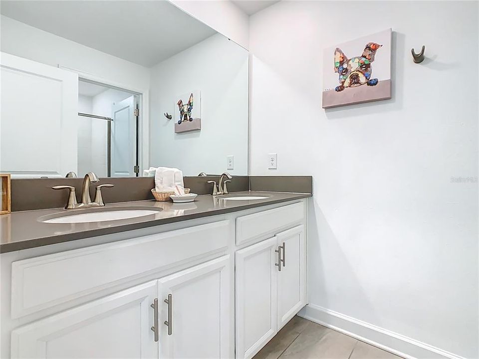 For Sale: $459,900 (4 beds, 3 baths, 1914 Square Feet)