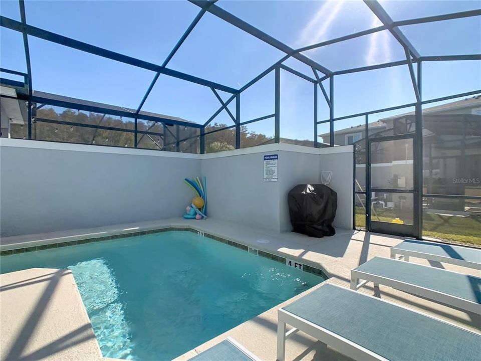 For Sale: $459,900 (4 beds, 3 baths, 1914 Square Feet)