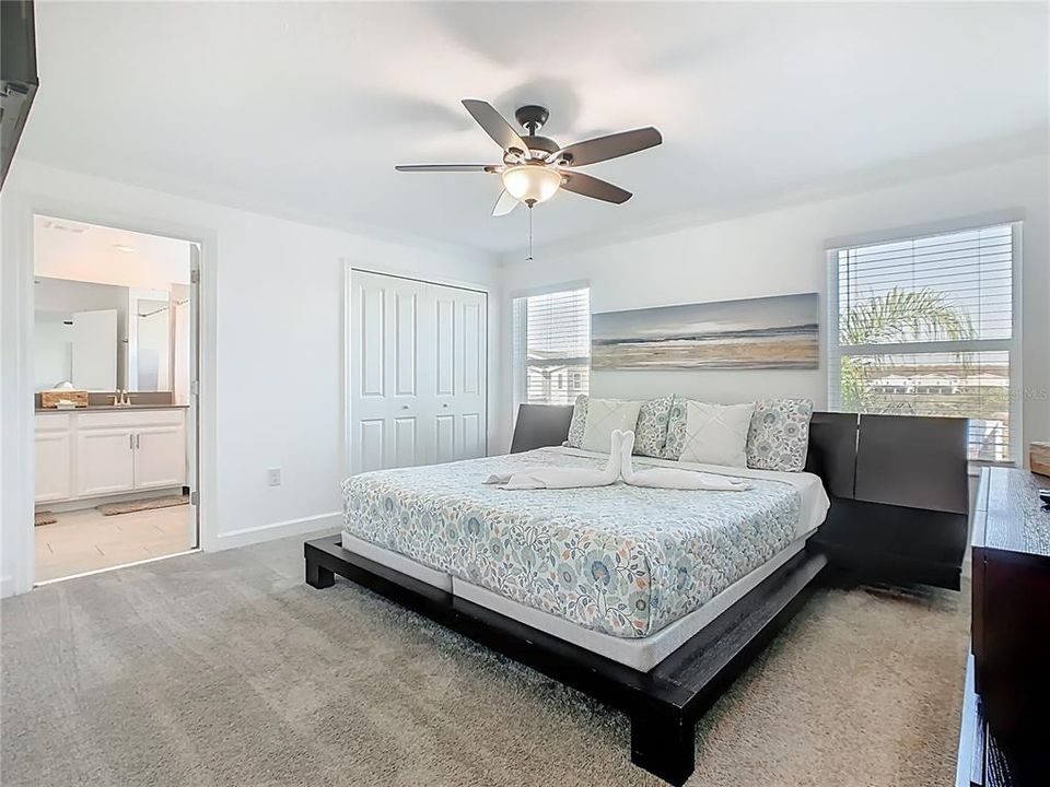 For Sale: $459,900 (4 beds, 3 baths, 1914 Square Feet)