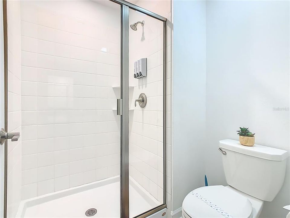 For Sale: $459,900 (4 beds, 3 baths, 1914 Square Feet)