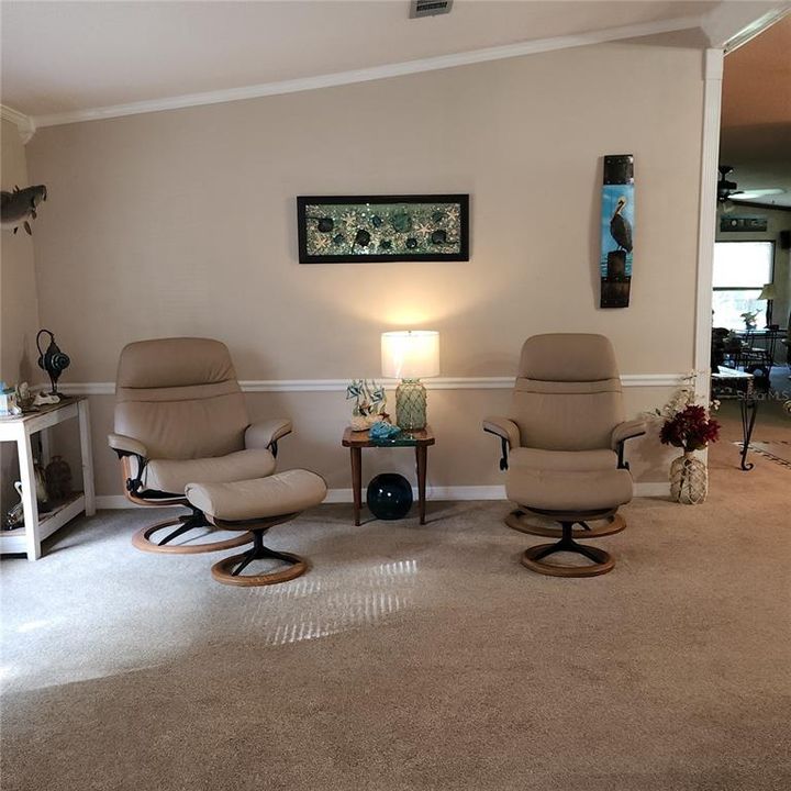 На продажу: $415,000 (3 спален, 2 ванн, 2136 Квадратных фут)