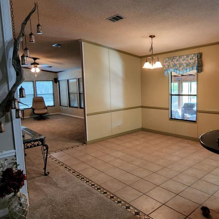 На продажу: $415,000 (3 спален, 2 ванн, 2136 Квадратных фут)