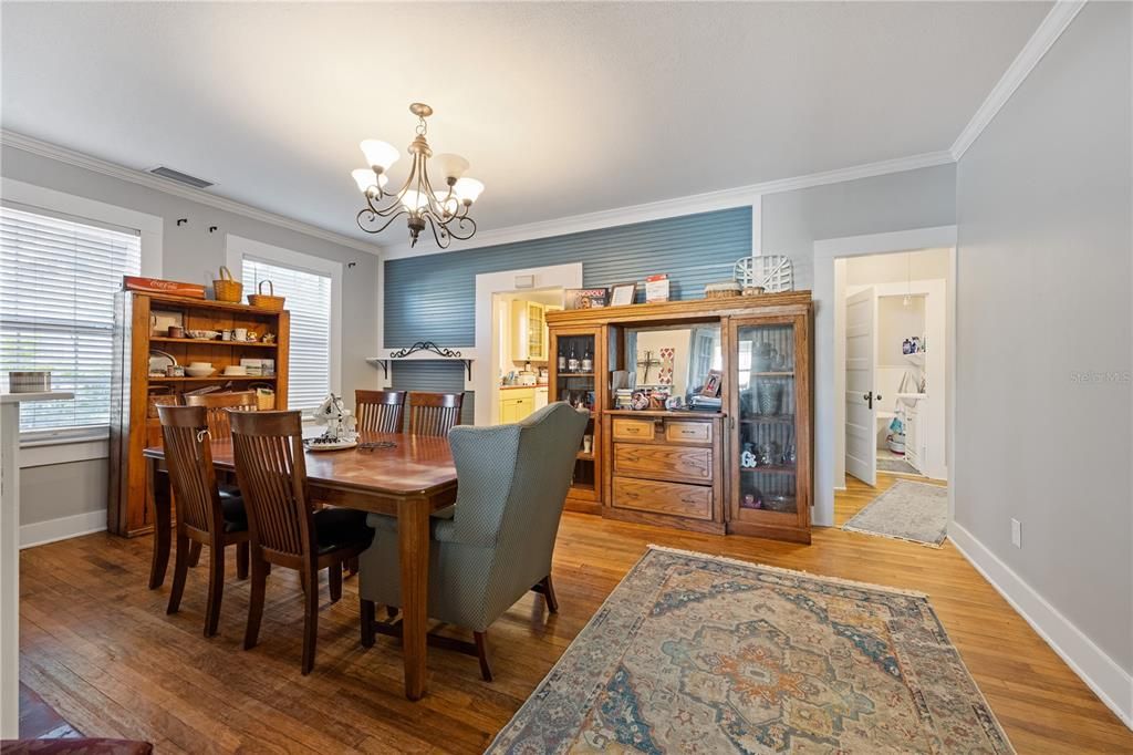 For Sale: $365,000 (4 beds, 2 baths, 1965 Square Feet)