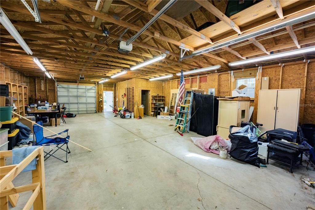 For Sale: $365,000 (4 beds, 2 baths, 1965 Square Feet)