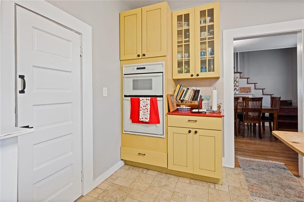 For Sale: $365,000 (4 beds, 2 baths, 1965 Square Feet)