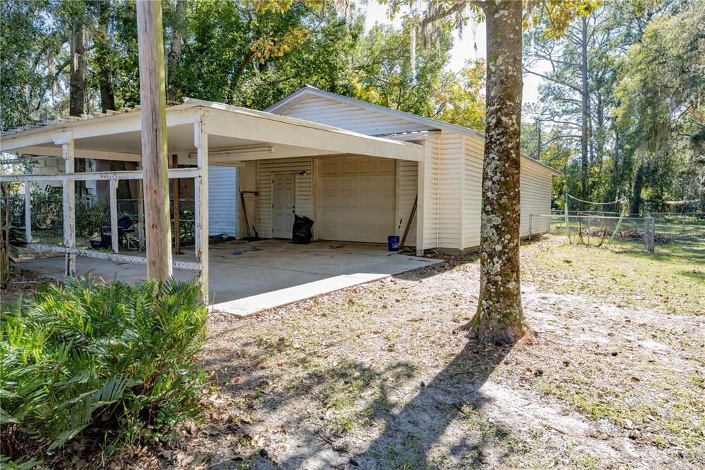 For Sale: $365,000 (4 beds, 2 baths, 1965 Square Feet)