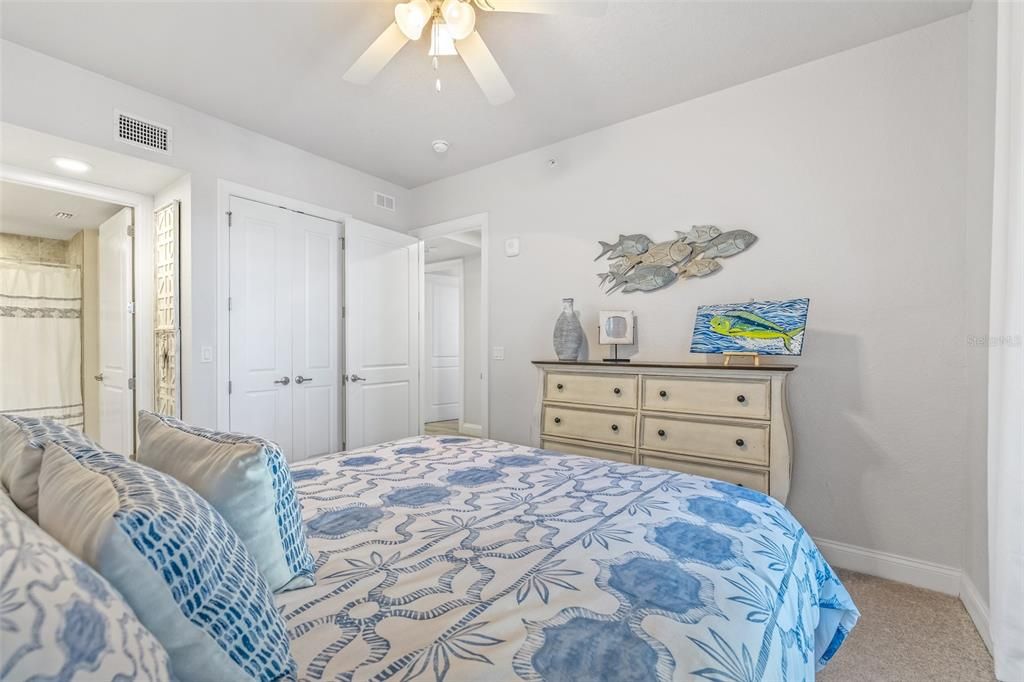 待售: $569,000 (3 贝兹, 2 浴室, 1603 平方英尺)