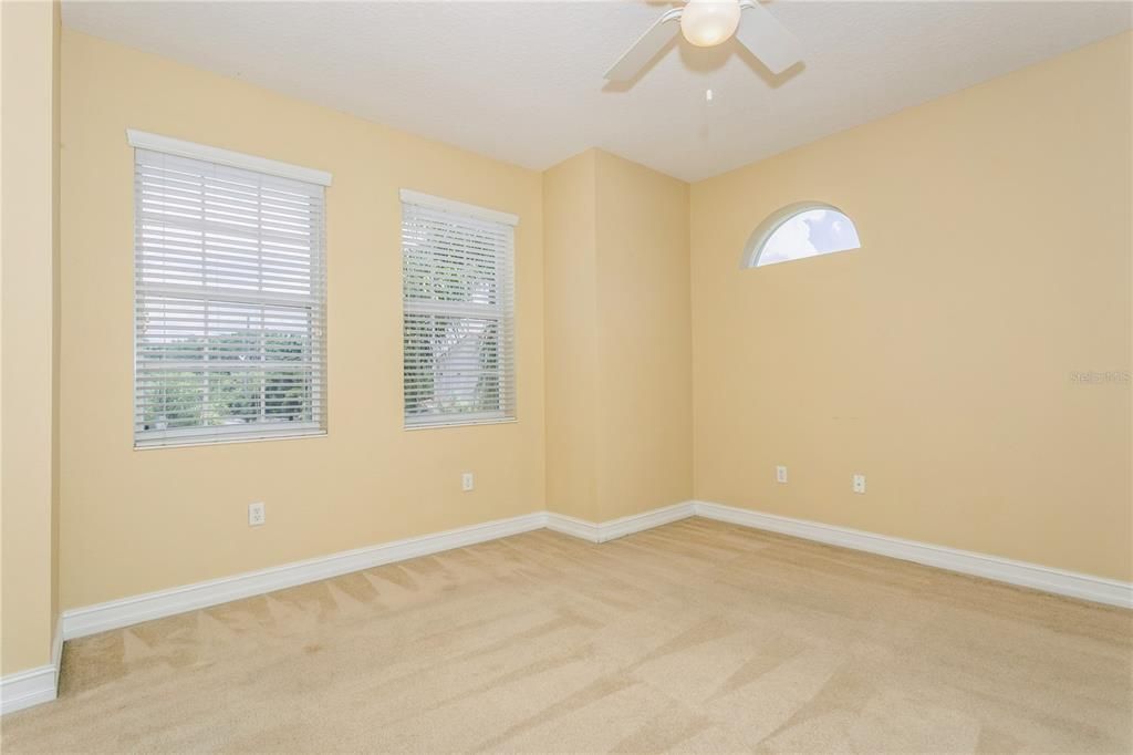 Active With Contract: $3,000 (3 beds, 3 baths, 2431 Square Feet)