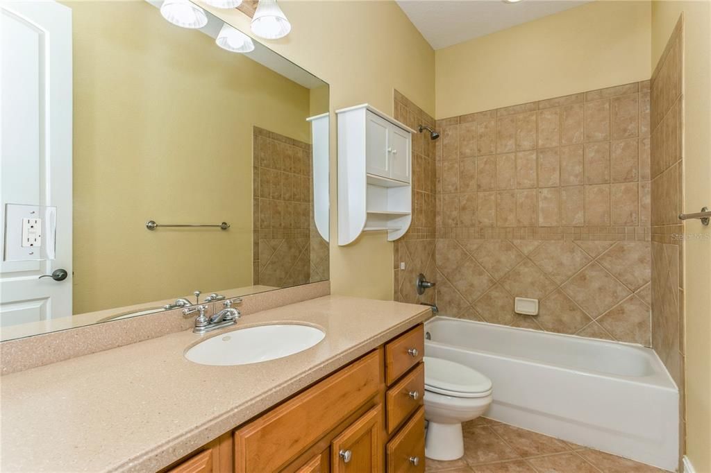 Active With Contract: $3,000 (3 beds, 3 baths, 2431 Square Feet)