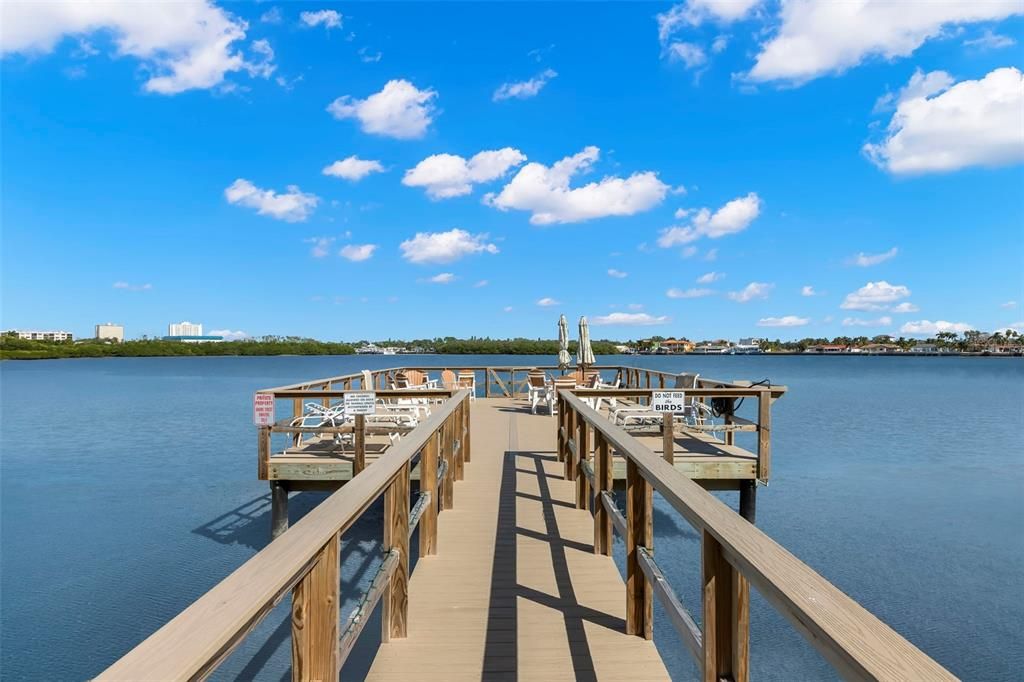 На продажу: $284,900 (2 спален, 2 ванн, 1274 Квадратных фут)