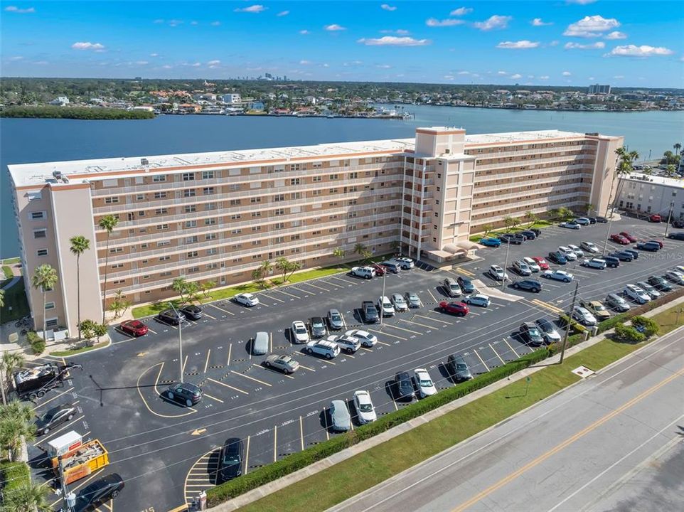 На продажу: $284,900 (2 спален, 2 ванн, 1274 Квадратных фут)