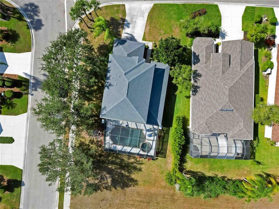 Под контрактом: $499,950 (3 спален, 2 ванн, 2016 Квадратных фут)