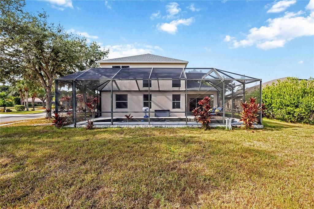 Под контрактом: $499,950 (3 спален, 2 ванн, 2016 Квадратных фут)