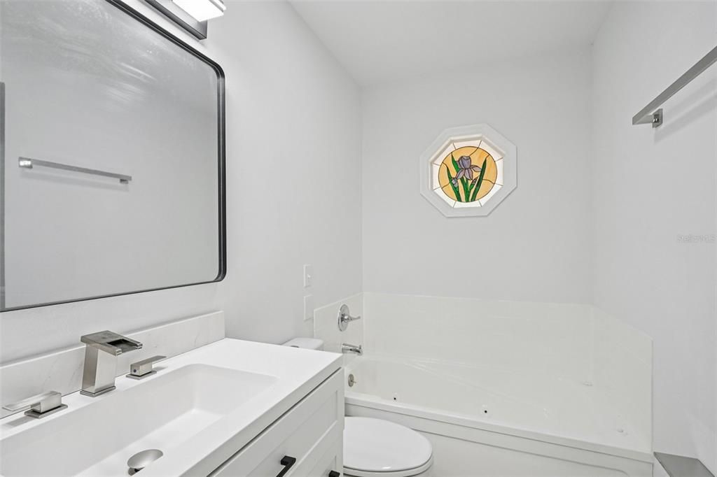 For Sale: $550,000 (3 beds, 2 baths, 1975 Square Feet)