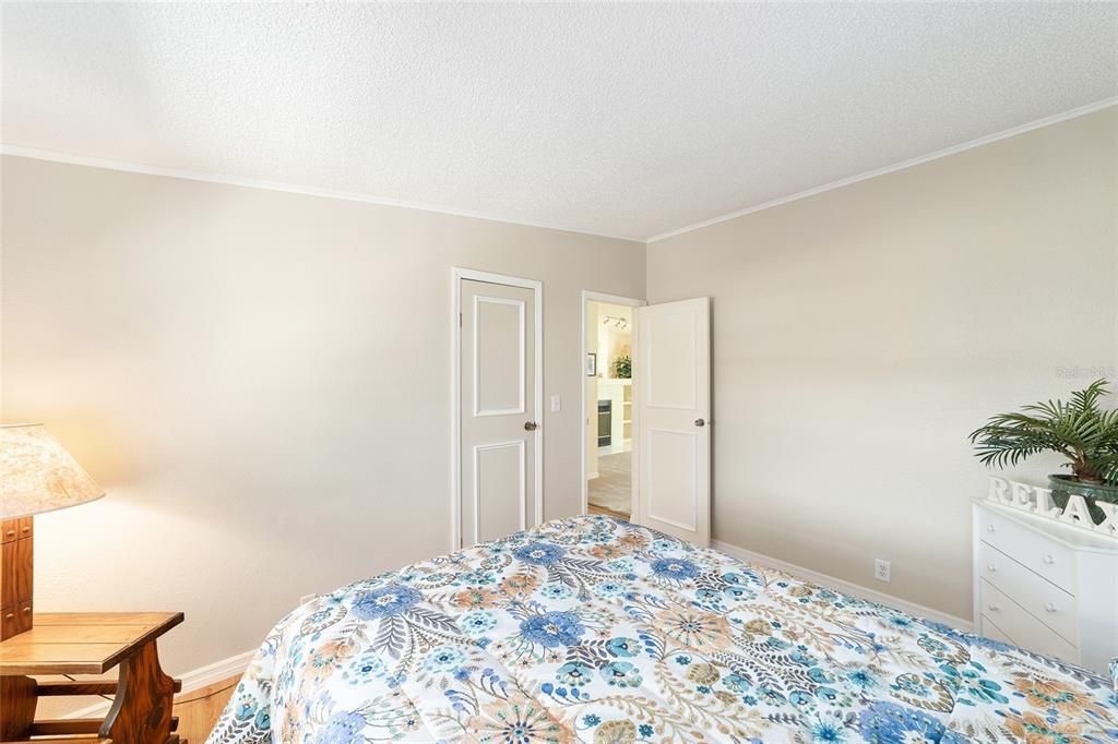 待售: $250,000 (3 贝兹, 2 浴室, 1456 平方英尺)