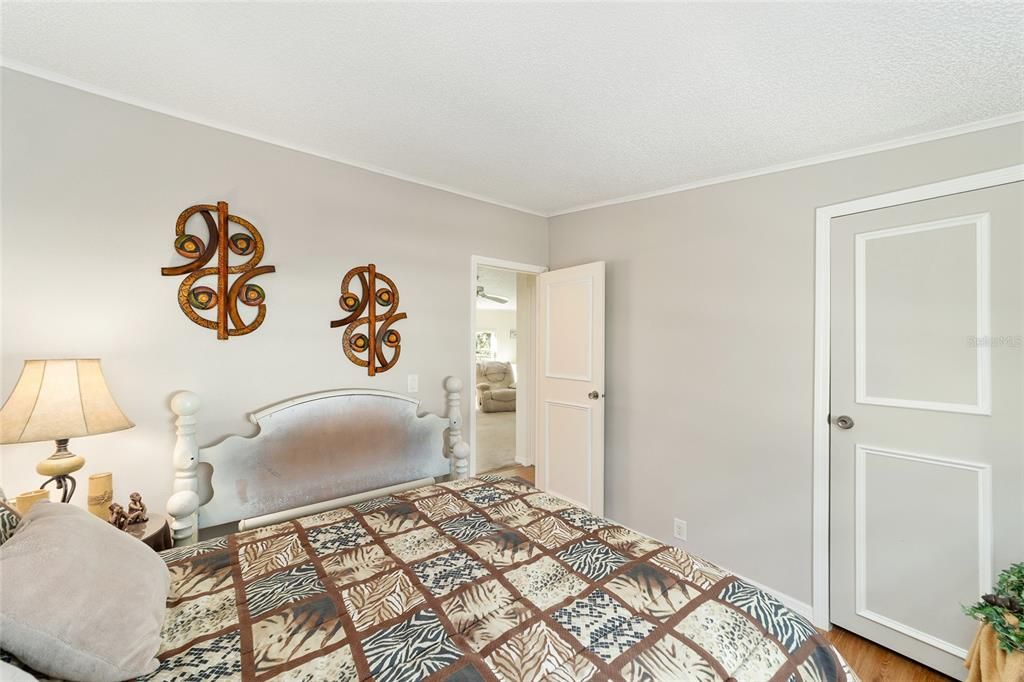 待售: $250,000 (3 贝兹, 2 浴室, 1456 平方英尺)