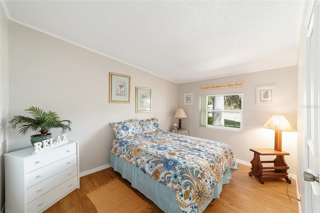 待售: $250,000 (3 贝兹, 2 浴室, 1456 平方英尺)