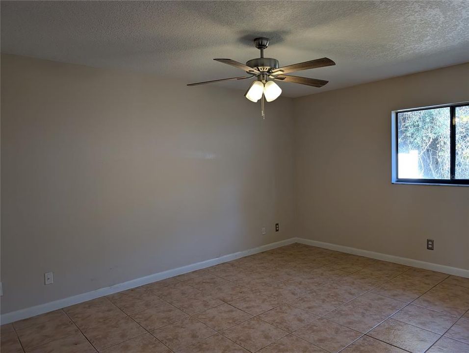 En Venta: $234,000 (2 camas, 2 baños, 1150 Pies cuadrados)