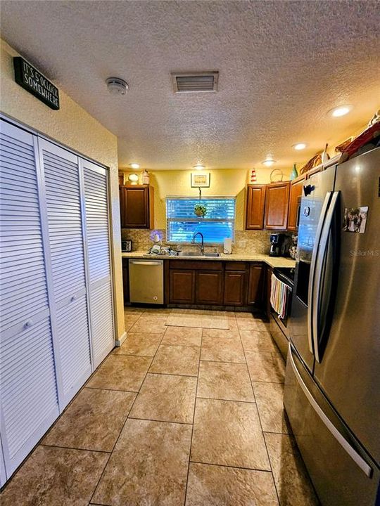 Active With Contract: $285,000 (4 beds, 2 baths, 1300 Square Feet)