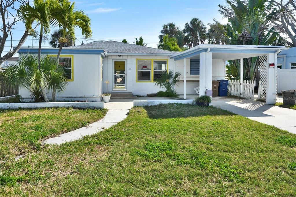 For Sale: $399,999 (2 beds, 1 baths, 1077 Square Feet)