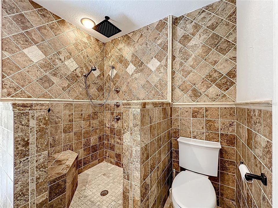 For Sale: $795,000 (3 beds, 2 baths, 1532 Square Feet)