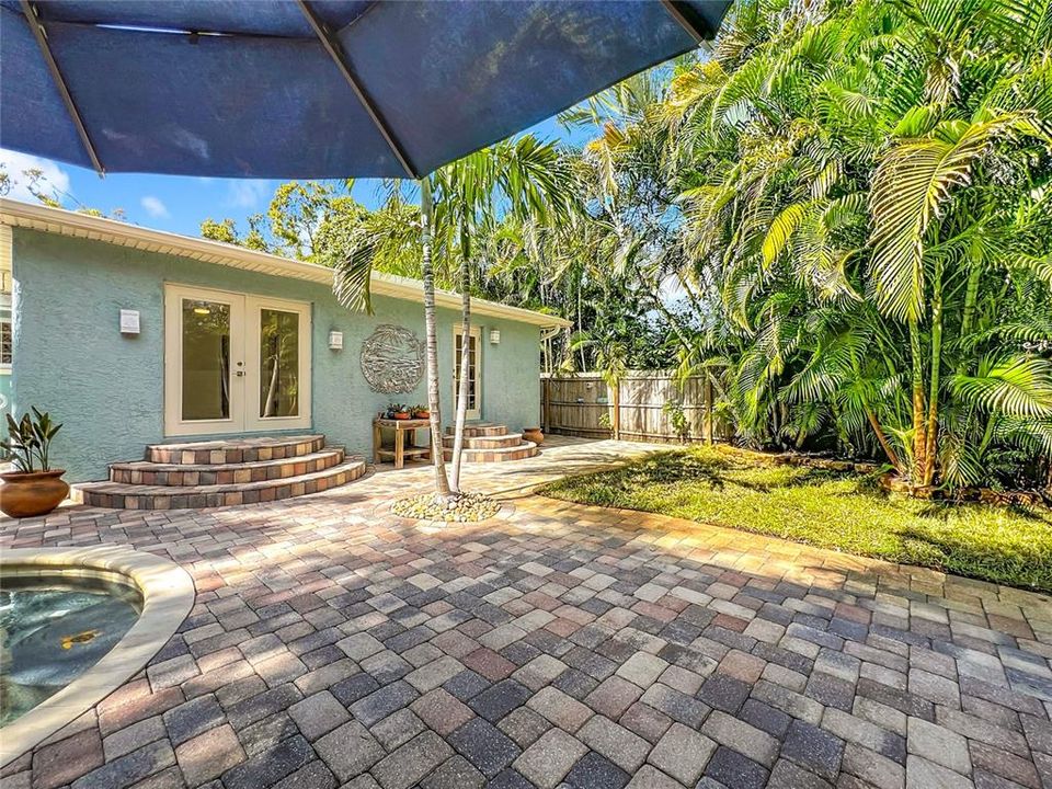 For Sale: $795,000 (3 beds, 2 baths, 1532 Square Feet)