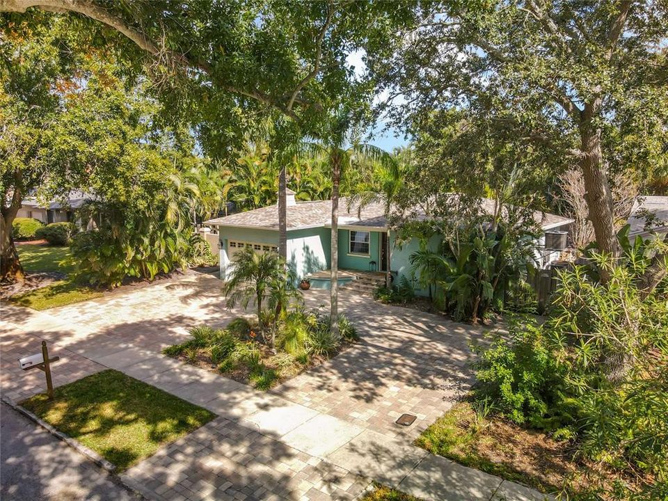 For Sale: $795,000 (3 beds, 2 baths, 1532 Square Feet)