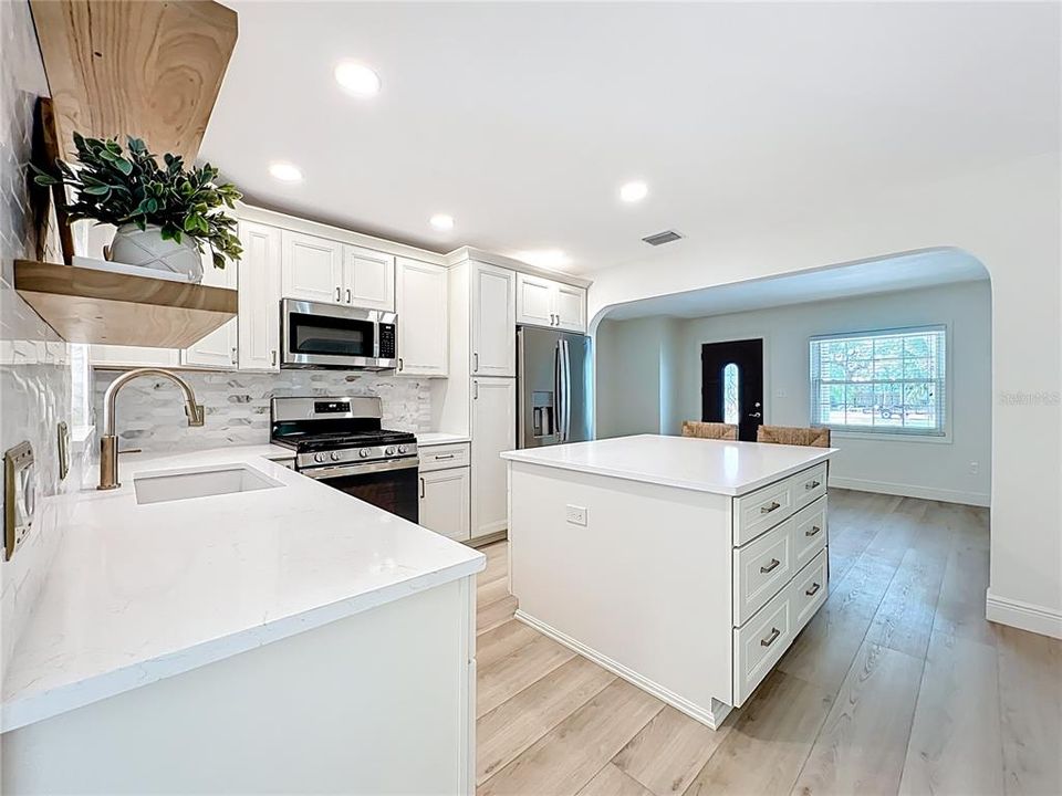 For Sale: $795,000 (3 beds, 2 baths, 1532 Square Feet)