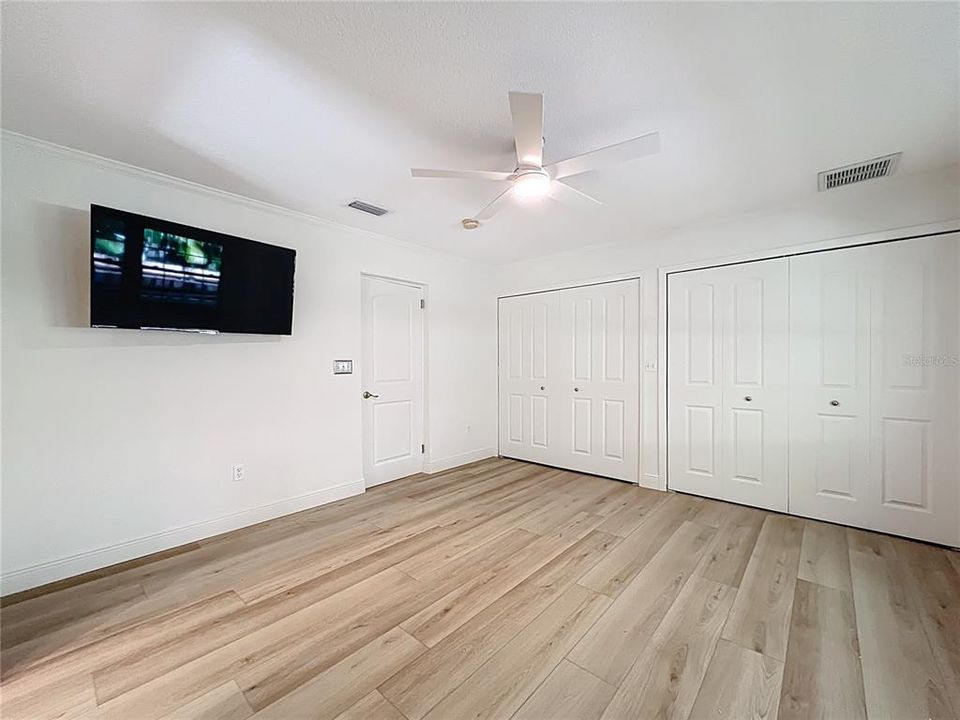 For Sale: $795,000 (3 beds, 2 baths, 1532 Square Feet)