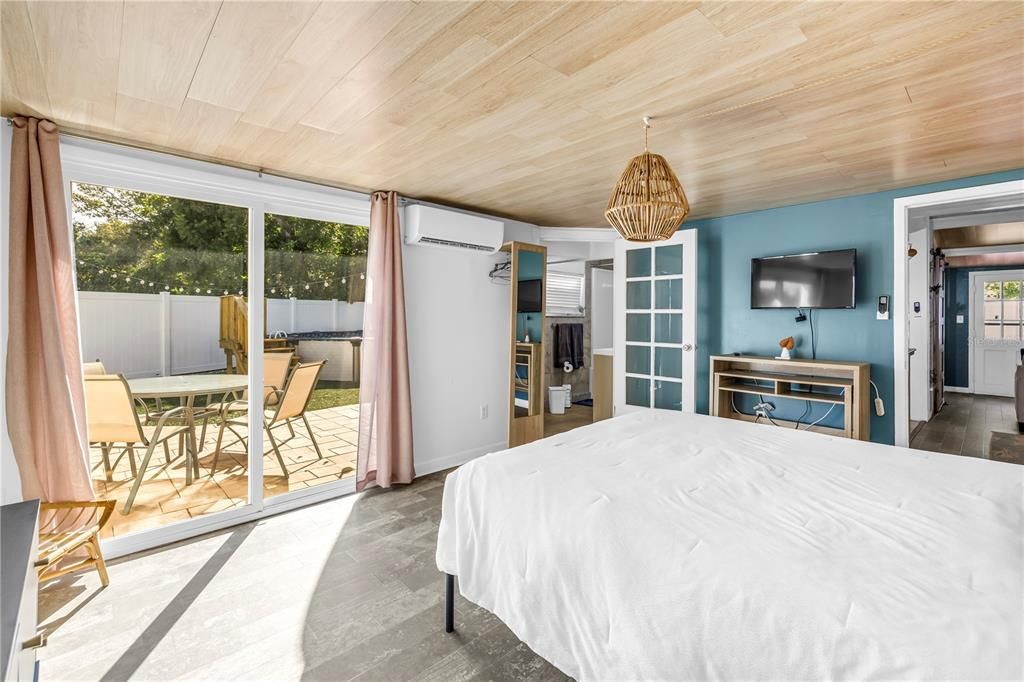 En Venta: $399,000 (2 camas, 2 baños, 696 Pies cuadrados)