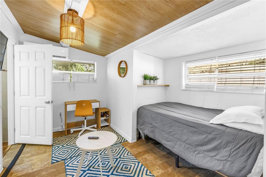 En Venta: $399,000 (2 camas, 2 baños, 696 Pies cuadrados)