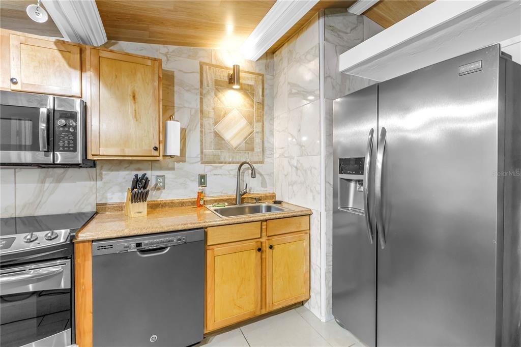 En Venta: $399,000 (2 camas, 2 baños, 696 Pies cuadrados)