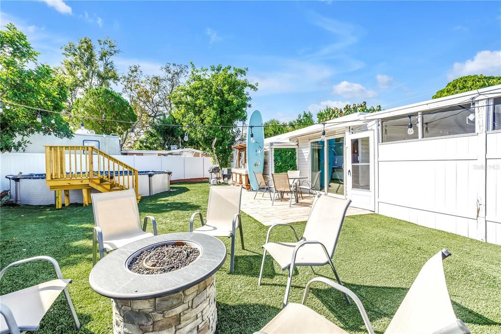 En Venta: $399,000 (2 camas, 2 baños, 696 Pies cuadrados)