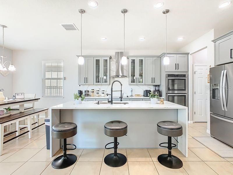 For Sale: $588,900 (4 beds, 2 baths, 2351 Square Feet)