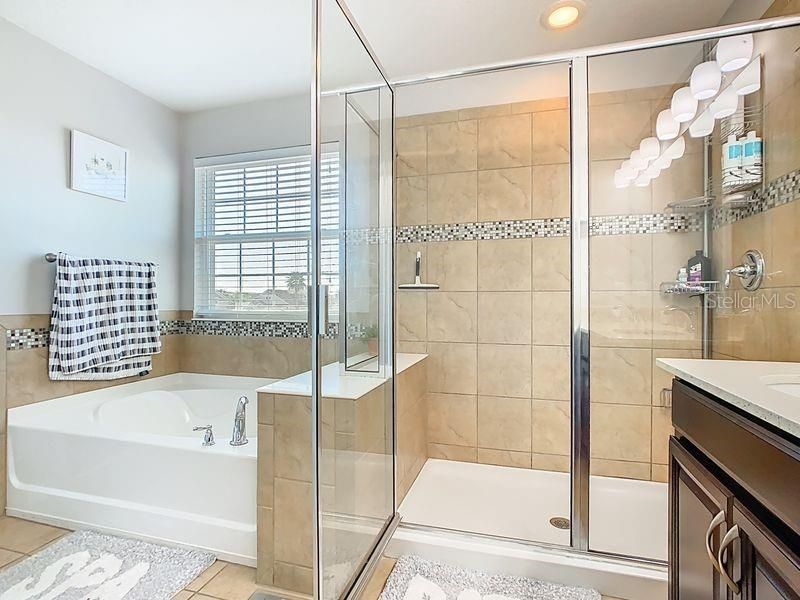 For Sale: $588,900 (4 beds, 2 baths, 2351 Square Feet)