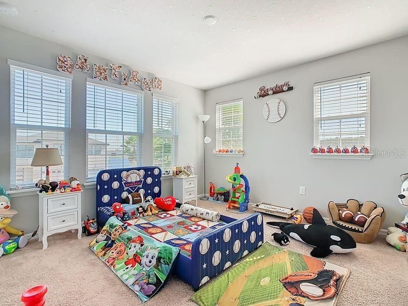 For Sale: $588,900 (4 beds, 2 baths, 2351 Square Feet)