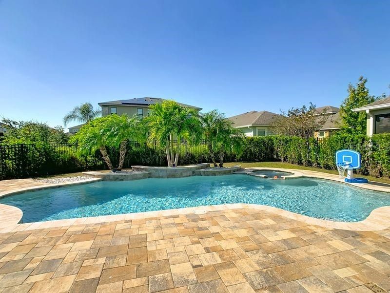 For Sale: $588,900 (4 beds, 2 baths, 2351 Square Feet)