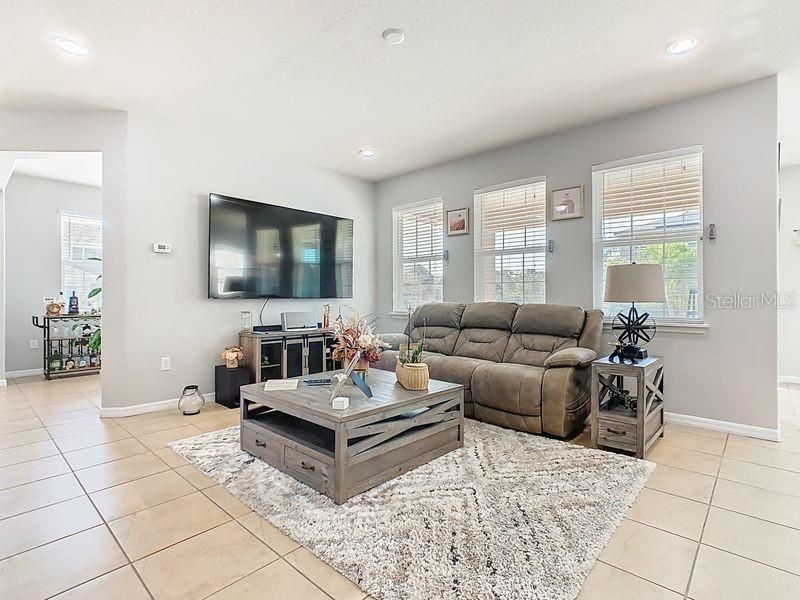 For Sale: $588,900 (4 beds, 2 baths, 2351 Square Feet)