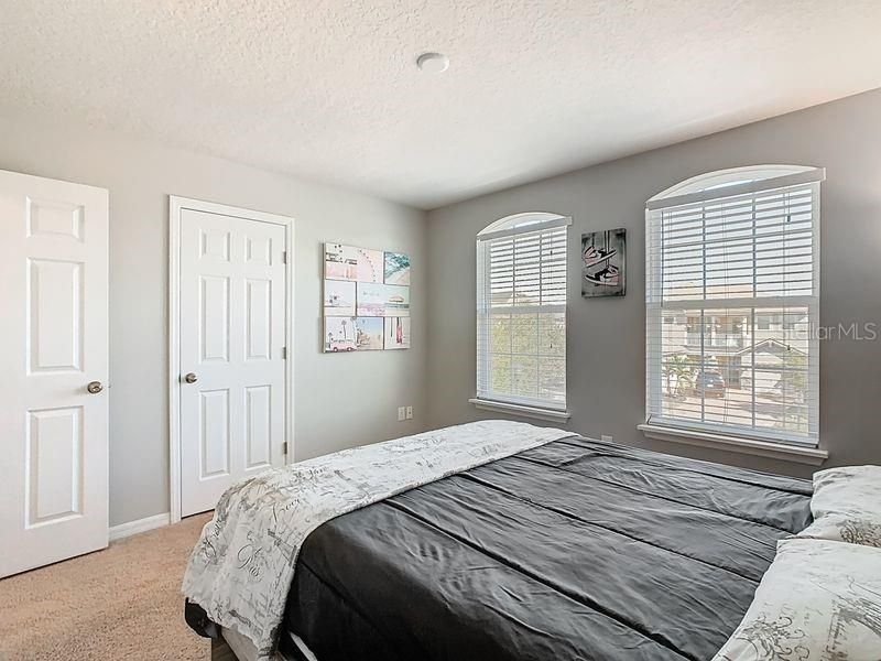 For Sale: $588,900 (4 beds, 2 baths, 2351 Square Feet)