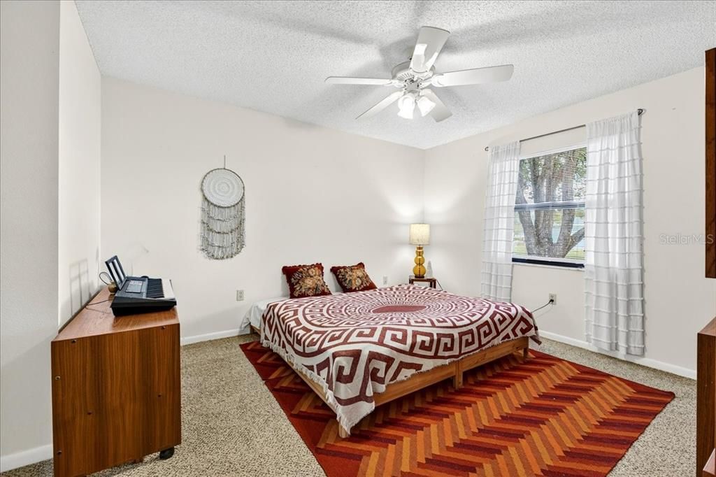 待售: $239,600 (2 贝兹, 2 浴室, 1338 平方英尺)