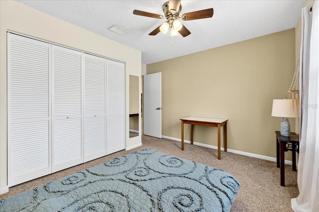 待售: $239,600 (2 贝兹, 2 浴室, 1338 平方英尺)