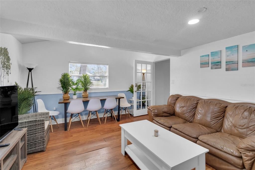 For Sale: $399,000 (3 beds, 2 baths, 2016 Square Feet)