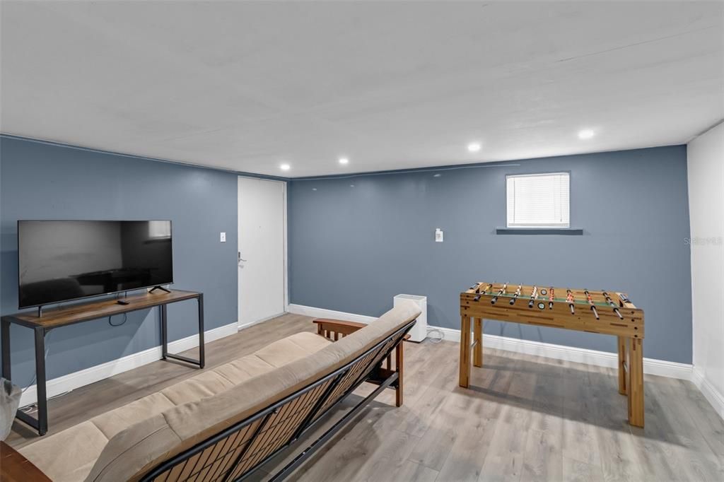 For Sale: $399,000 (3 beds, 2 baths, 2016 Square Feet)