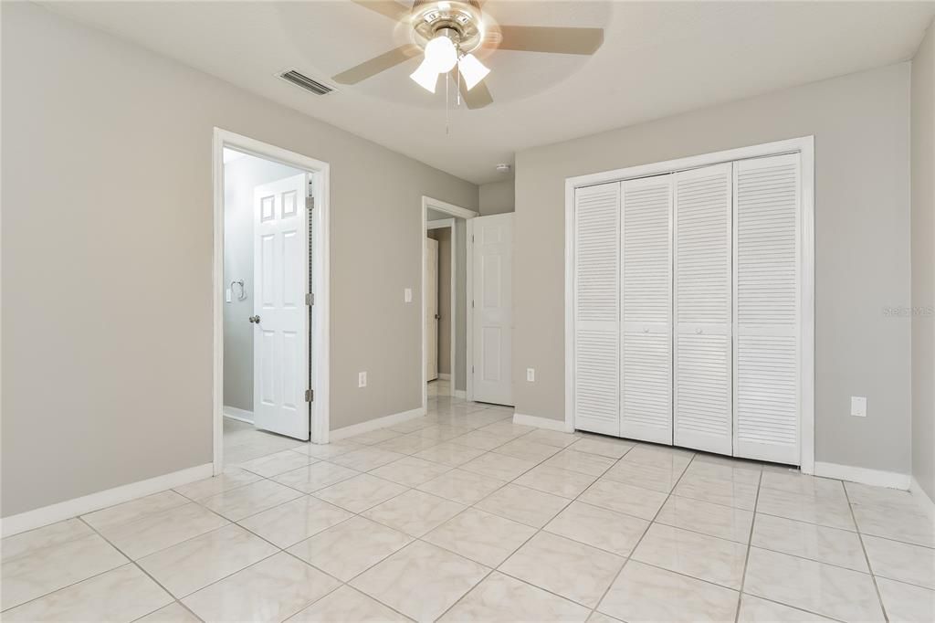 В аренду: $2,220 (3 спален, 2 ванн, 1270 Квадратных фут)