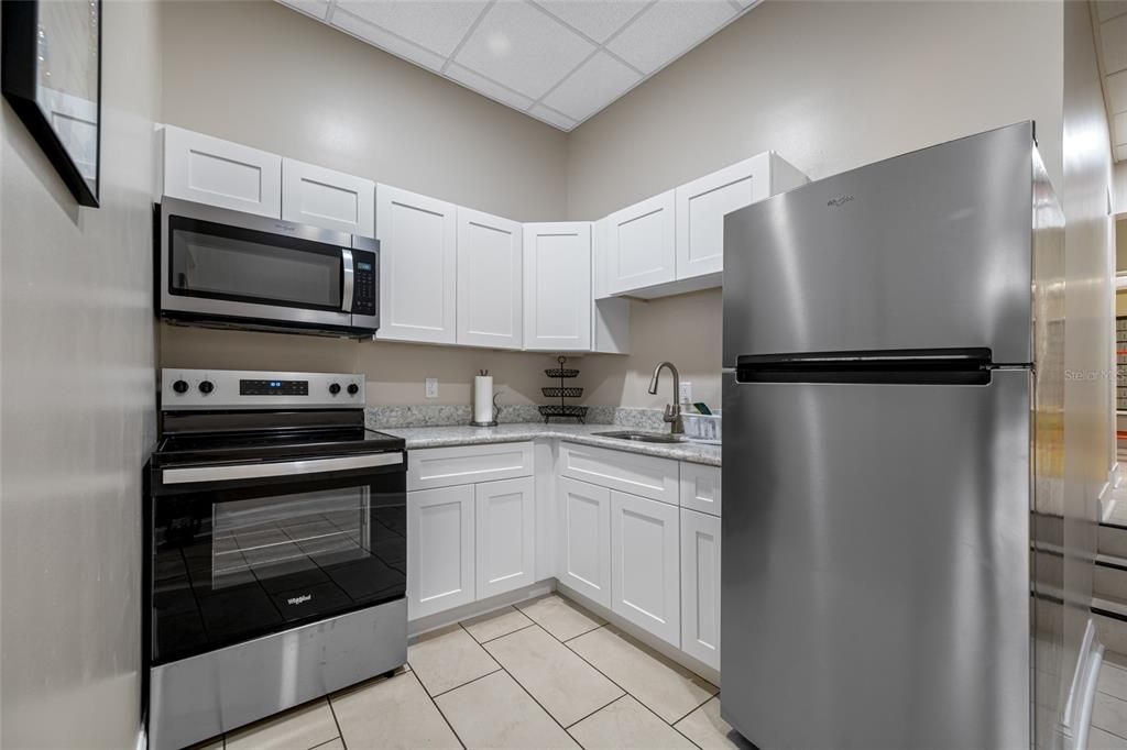 На продажу: $399,000 (0 спален, 1 ванн, 463 Квадратных фут)